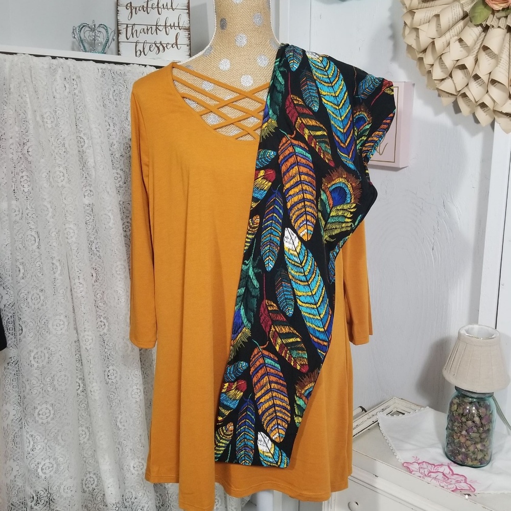 NWT ❤ Zenana Premium Lattice Front Tunic - Picture 2 of 3